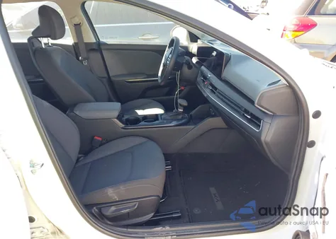 2025 Kia K4 Lxs z USA, uszkodzony, nr VIN 3KPFT4DE1SE017480